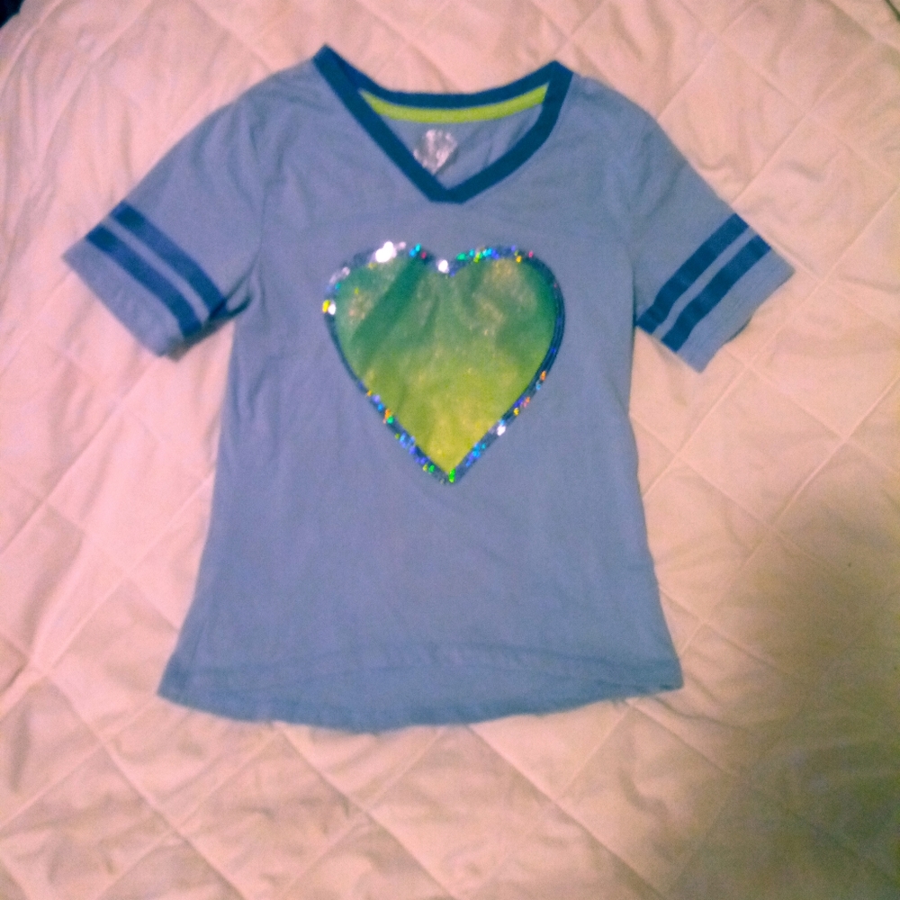 So t shirt with heart